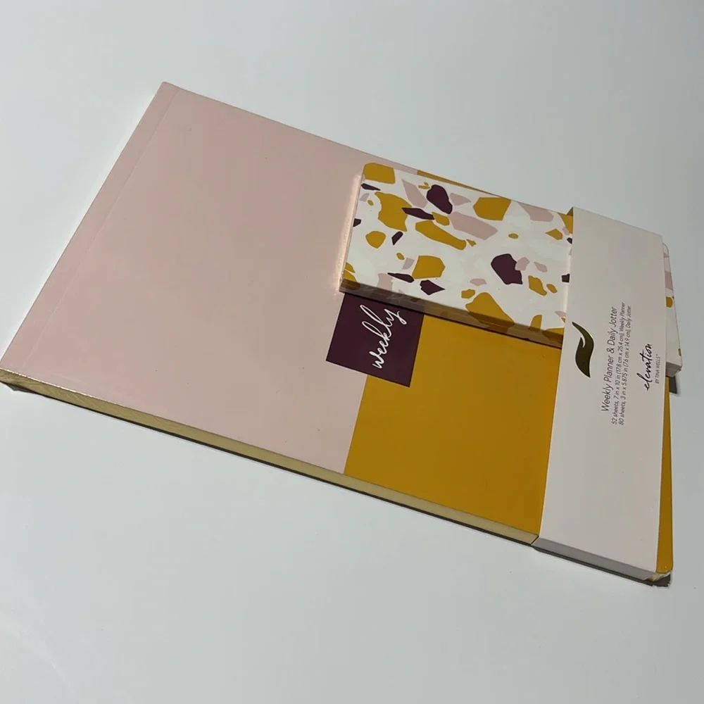 Elevation Undated Weekly Planner & Jotting Pad Set